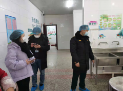 <b>原材料进货检验及索证、库存食物清理、留样等</b>